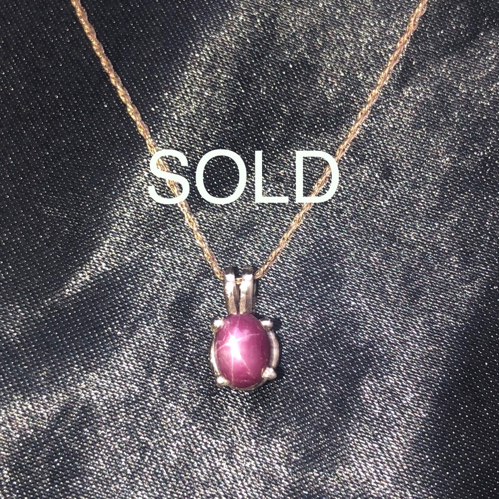 14K Star Ruby (1.51 carat) Pendant and Fine Rope Chain